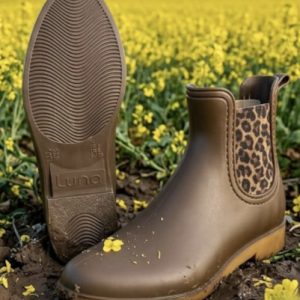 Gumboots and Clogs
